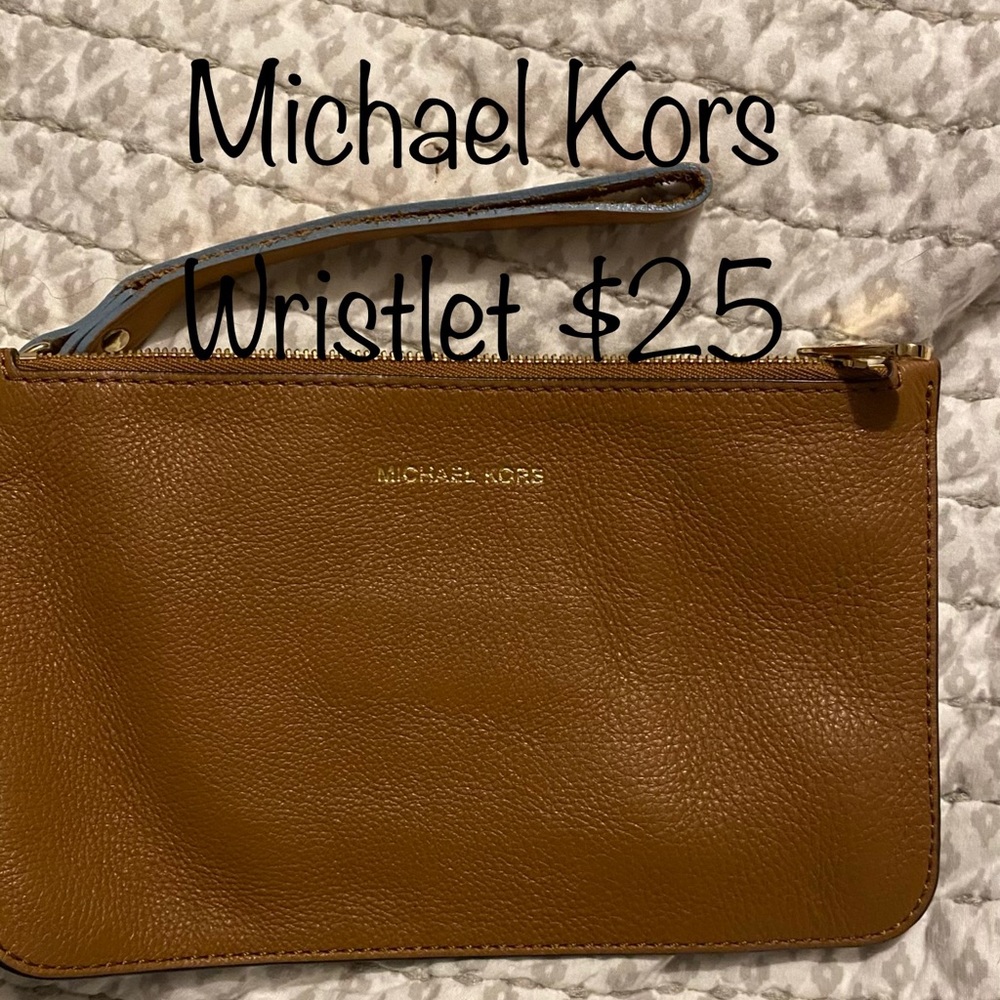 Michael Kors Wristlet